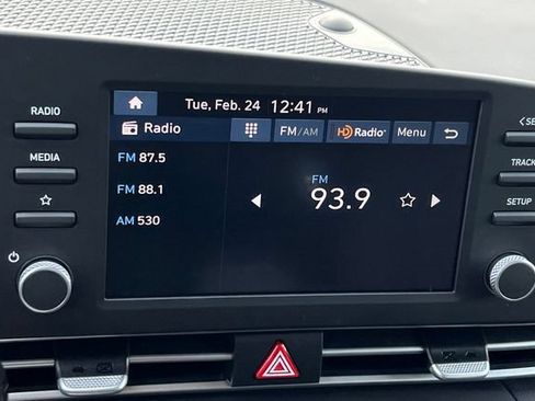 New 2026 Hyundai Elantra Hybrid FWD image 16
