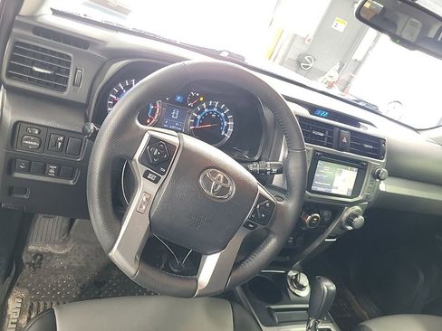 Used 2019 Toyota 4Runner SR5 Premium AWD/4WD image 10