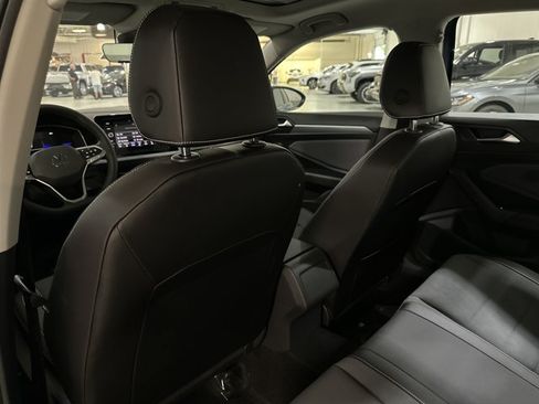 New 2026 Volkswagen Jetta SE FWD image 19