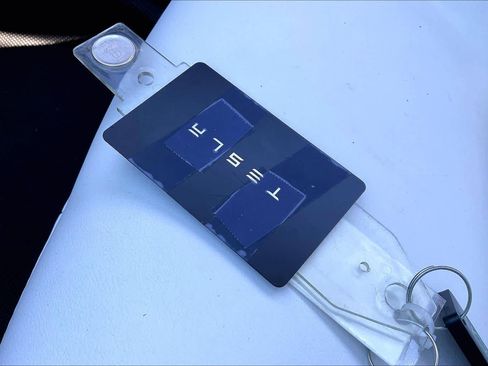 Used 2021 Tesla Model 3 Standard Range Plus image 13