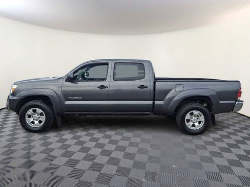 Used 2015 Toyota Tacoma 4x4 Double Cab w/ SR5 Package image 9