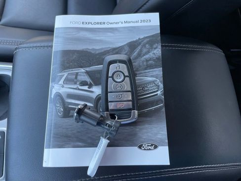 Used 2023 Ford Explorer XLT w/ Equipment Group 202A AWD/4WD image 46