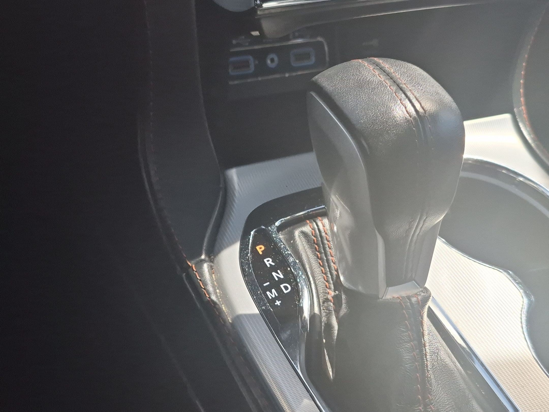 Used 2020 Jeep Grand Cherokee Summit AWD/4WD image 27