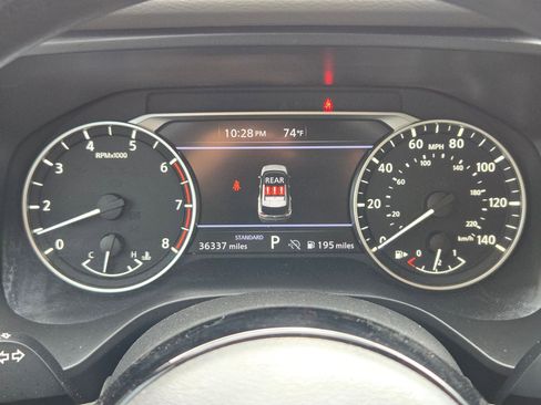 Used 2023 Nissan Rogue SV image 23