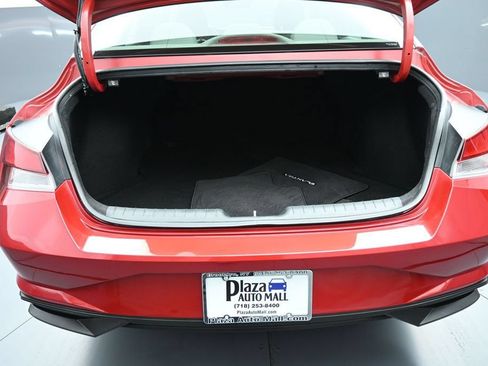 Certified 2021 Hyundai Elantra SEL FWD image 21