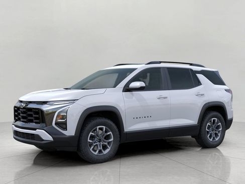 New 2026 Chevrolet Equinox ACTIV w/ Convenience Package III AWD/4WD image 2