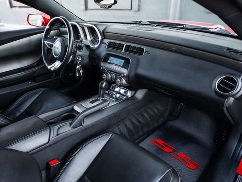 Used 2010 Chevrolet Camaro SS w/ RS Package image 18