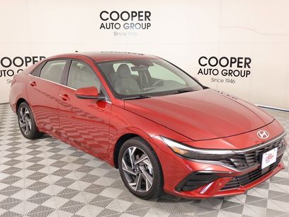 Used 2024 Hyundai Elantra SEL w/ Convenience Package