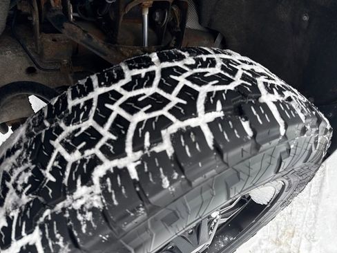 Used 2018 Chevrolet Silverado 2500 LTZ w/ Vortec Plus Package image 27