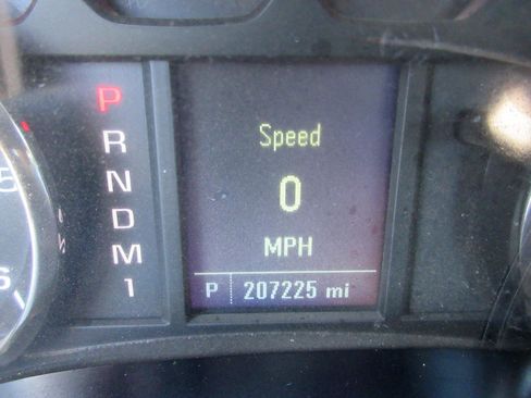 Used 2015 Chevrolet Silverado 3500 W/T image 34