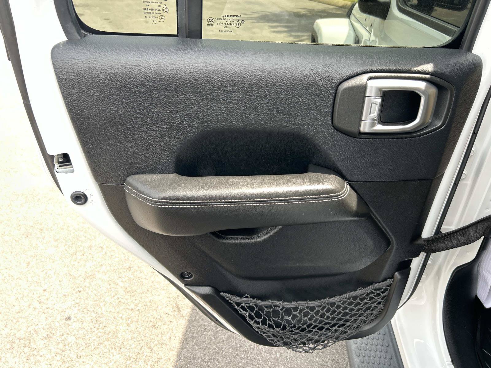 Used 2019 Jeep Wrangler Unlimited Sahara AWD/4WD image 27
