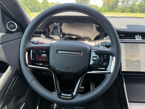 New 2026 Land Rover Range Rover Evoque Dynamic SE AWD/4WD image 18