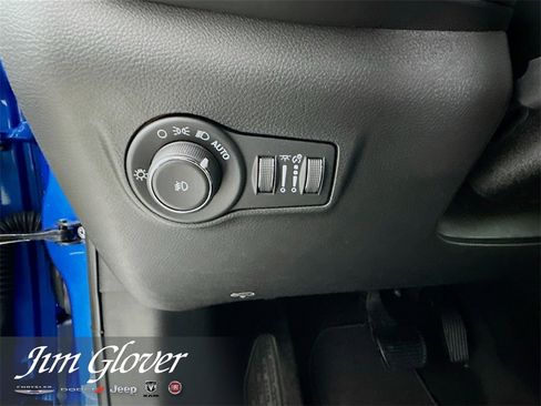 New 2026 Jeep Compass Latitude image 22