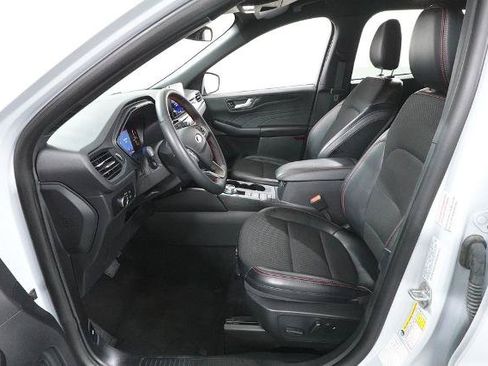 Certified 2025 Ford Escape ST-Line AWD/4WD image 22