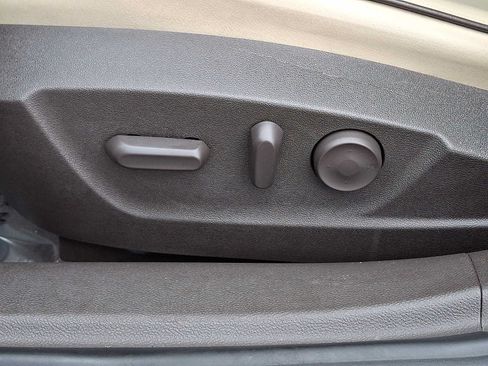Used 2014 Chevrolet Malibu LT FWD image 17