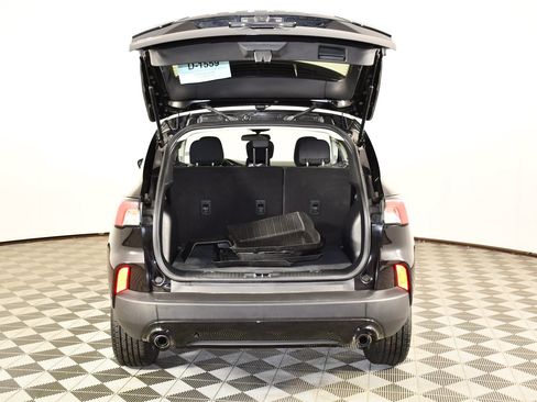 Used 2022 Ford Escape SE w/ SE Sport Appearance Package AWD/4WD image 38