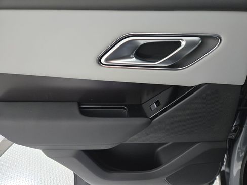 New 2026 Land Rover Range Rover Velar Dynamic SE image 19