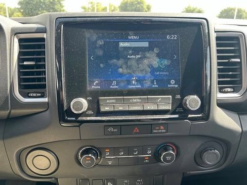 Used 2024 Nissan Frontier SV w/ Technology Package RWD image 24