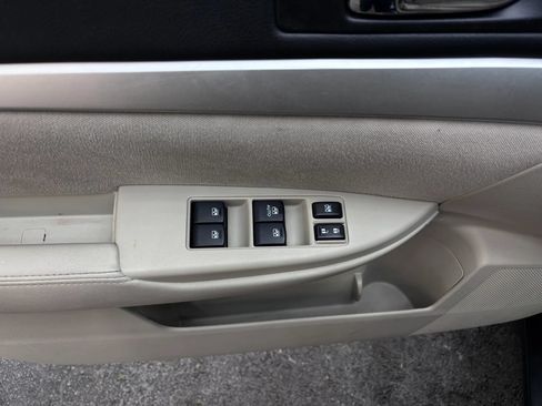 Used 2013 Subaru Outback 2.5i Premium AWD/4WD image 20