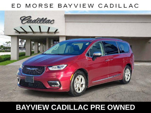 Used 2023 Chrysler Pacifica Limited FWD image 1