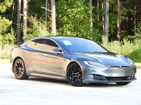 Used 2017 Tesla Model S 75D AWD/4WD image 14