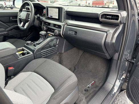 Used 2025 Toyota 4Runner TRD Off-Road image 28