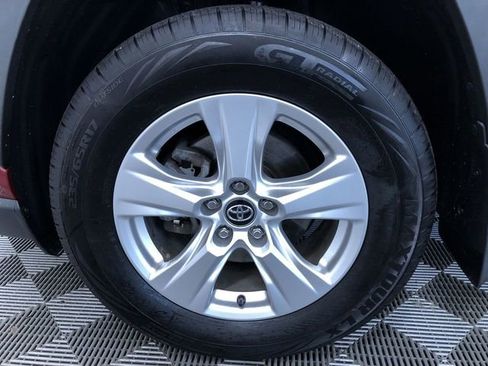 Certified 2020 Toyota RAV4 XLE image 16