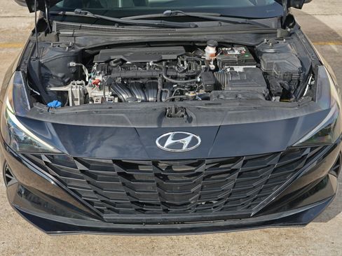 Used 2021 Hyundai Elantra SEL FWD image 7