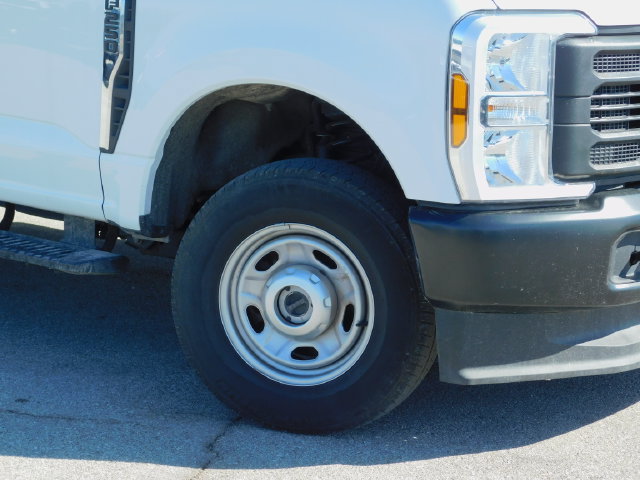 Used 2026 Ford F250 XL AWD/4WD image 2