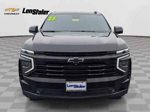Used 2025 Chevrolet Suburban RST w/ RST Capability Package image 8