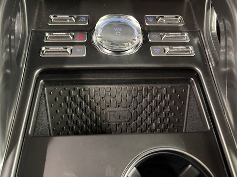 New 2026 Lincoln Nautilus Premier image 16