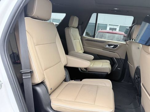 Used 2021 Chevrolet Tahoe Premier AWD/4WD image 15