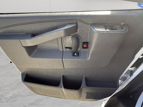 Used 2025 Chevrolet Express 3500 LT w/ LT Preferred Equipment Group image 25