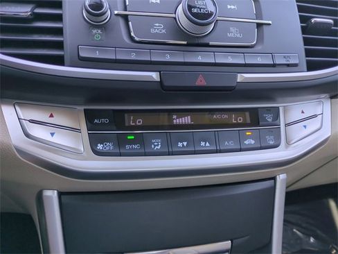 Used 2013 Honda Accord LX image 25