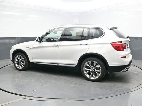Used 2017 BMW X3 xDrive28i image 4