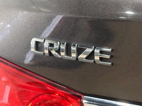 Used 2015 Chevrolet Cruze LT FWD image 33