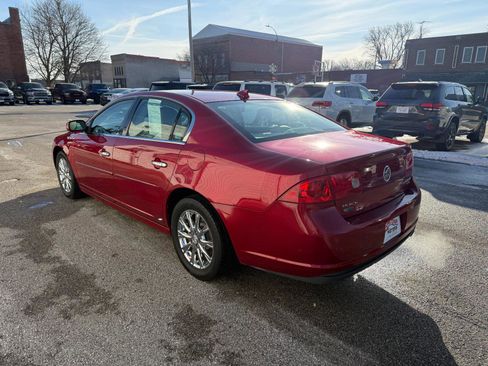 Used 2011 Buick Lucerne CXL image 7
