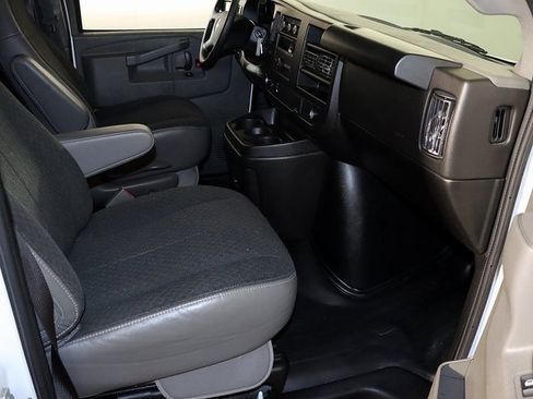 Used 2024 Chevrolet Express 2500 w/ Driver Convenience Package image 28