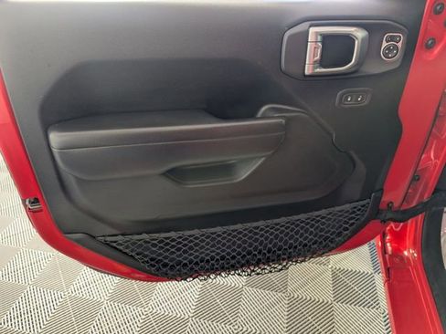 Used 2020 Jeep Wrangler Unlimited Sport image 10