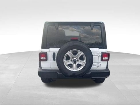 Used 2023 Jeep Wrangler Sport S image 3