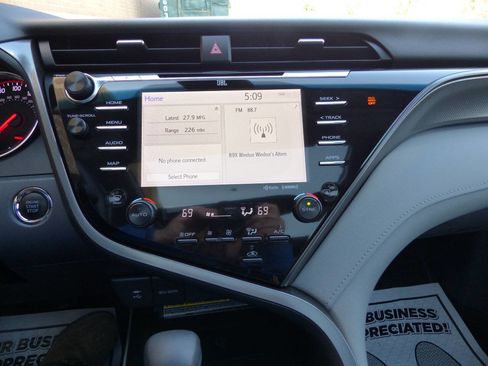 Used 2019 Toyota Camry XSE FWD image 52
