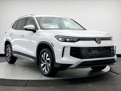 New 2026 Volkswagen Tiguan S AWD/4WD image 4