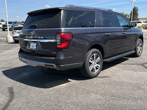 Used 2024 Ford Expedition Max Limited AWD/4WD image 3