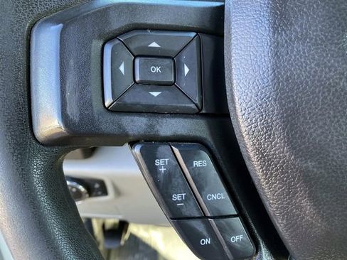 Used 2022 Ford F250 XL w/ STX Appearance Package RWD image 23