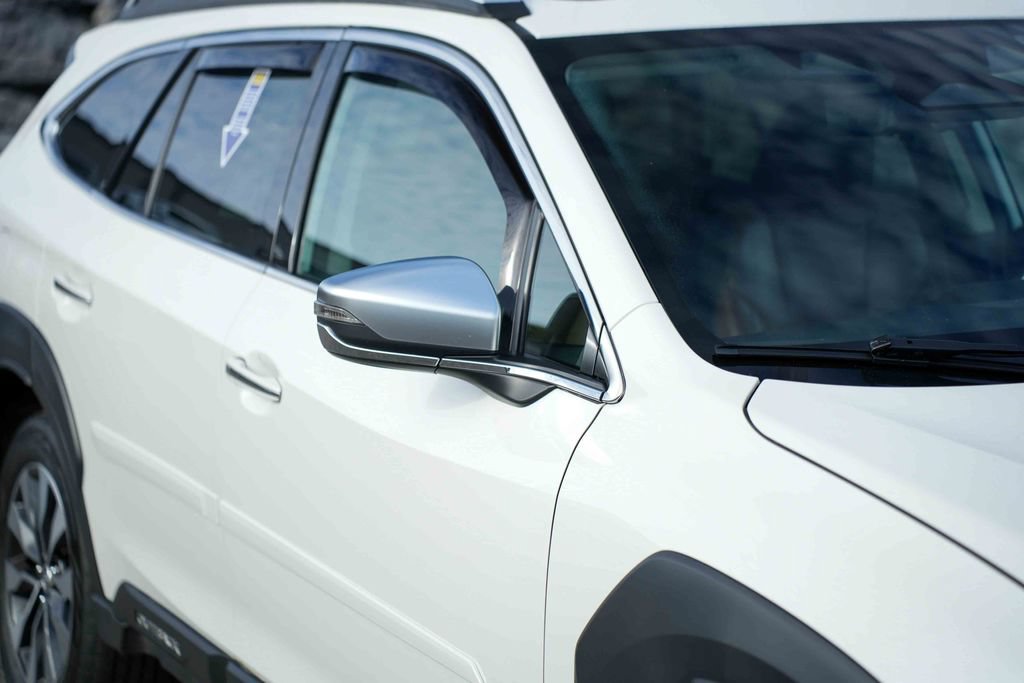 Used 2023 Subaru Outback Touring XT AWD/4WD image 9
