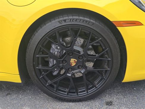 Used 2022 Porsche 911 Carrera w/ Premium Package image 7