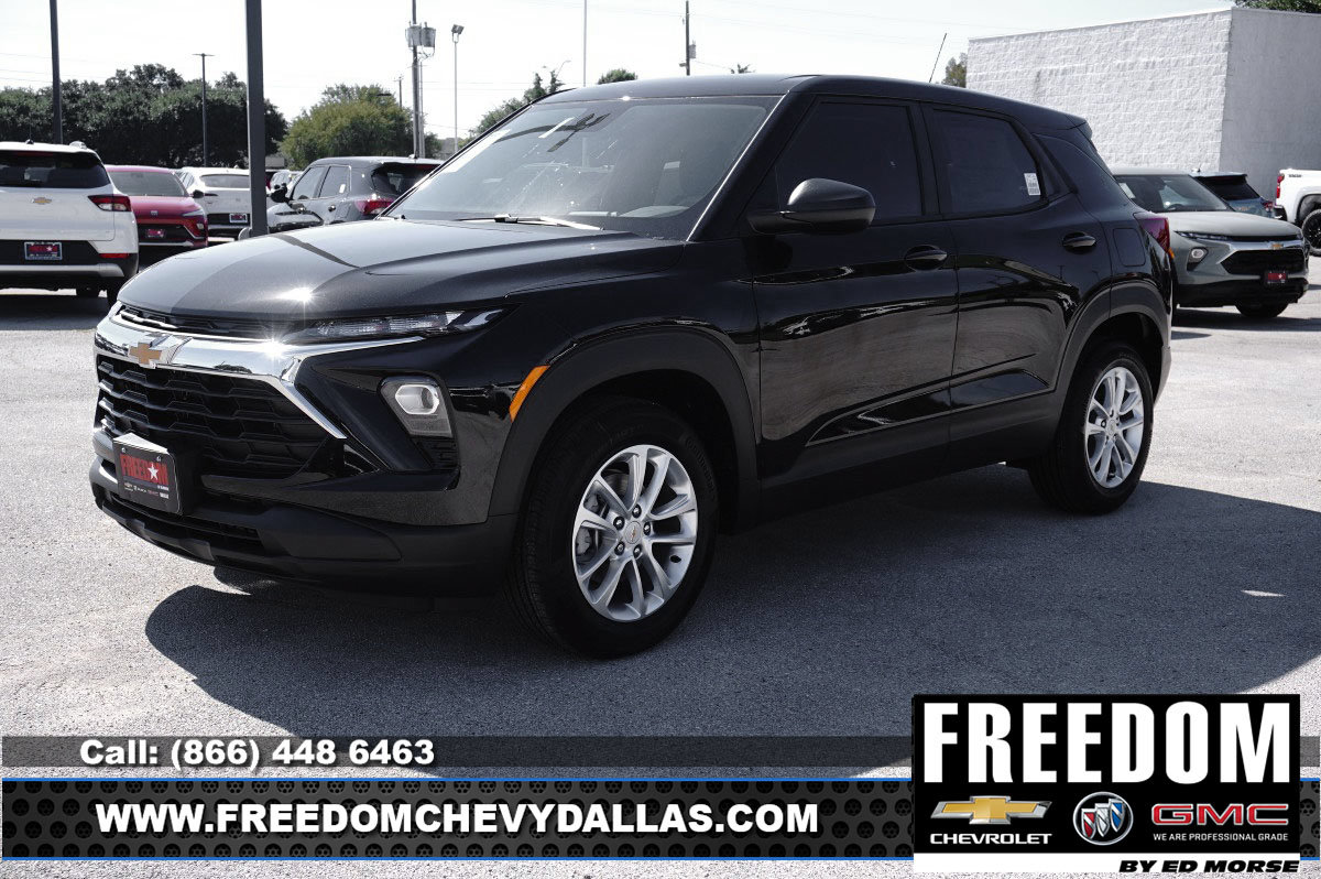 New 2026 Chevrolet TrailBlazer LS w/ LS Convenience Package FWD image 2