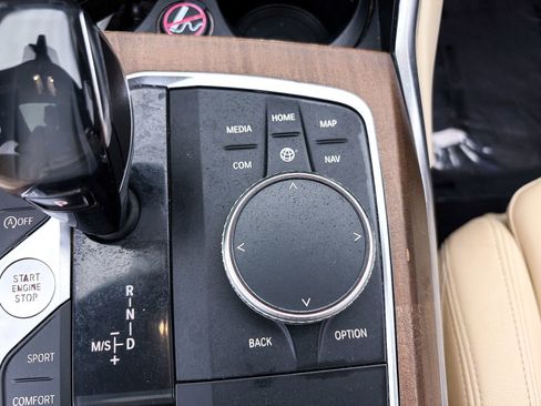 Used 2020 BMW 330i Sedan w/ Convenience Package image 25