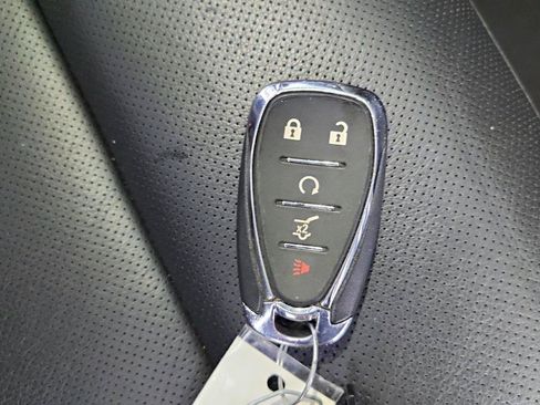 Used 2023 Chevrolet Traverse Premier w/ Redline Edition FWD image 31