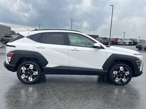 Certified 2025 Hyundai Kona SEL AWD/4WD image 6